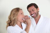 umivanje, ščetkanje zob, zobje,, dentalna higiena