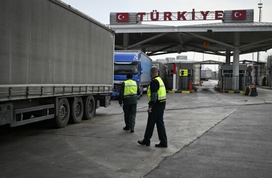 Poostren nadzor na meji med Bolgarijo in Turčijo