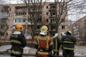 Poškodovani blok v Sankt Peterburgu