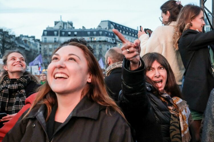 Francija je v ustavo vpisala pravico do splava