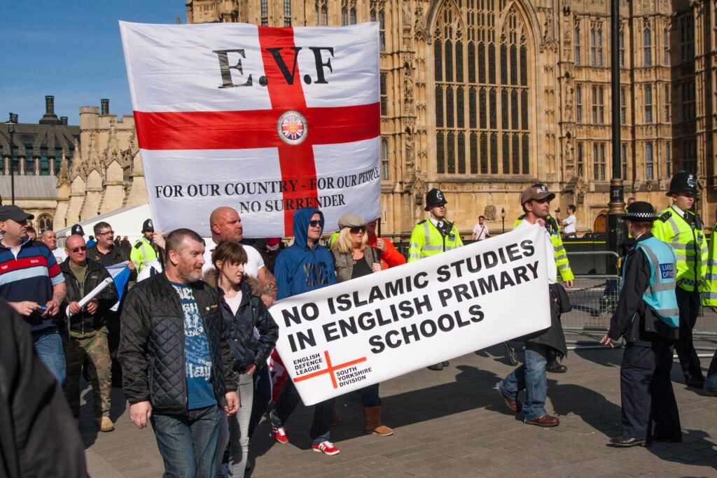 protest proti migracijam, Velika Britanija 2015