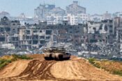 Izraelski tank v bližini Gaze