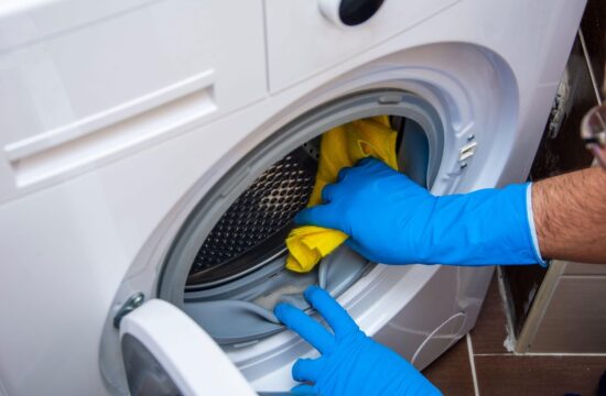 čiščenje tesnila v pralnem stroju