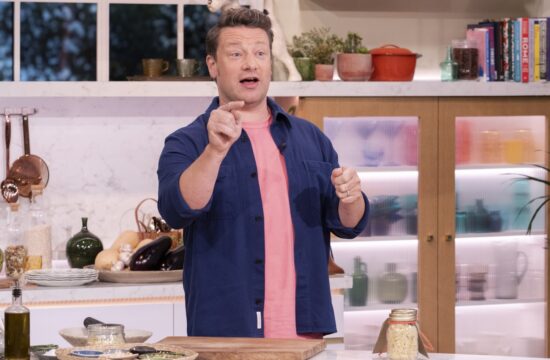 Jamie Oliver odprl restavracijo v Beogradu: kakšne so cene?