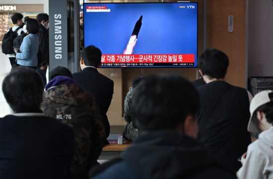 Pjongjang je izstrelil novo balistično raketo proti južni sosedi