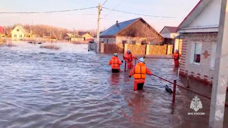 evakuacija, rusija, orsk, poplave