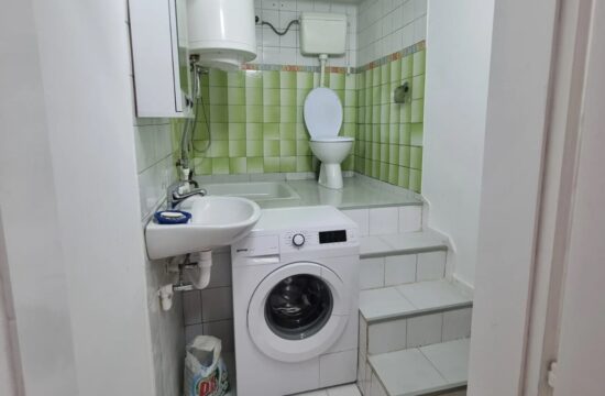 kopalnica, oglas, Beograd, straniščna školjka