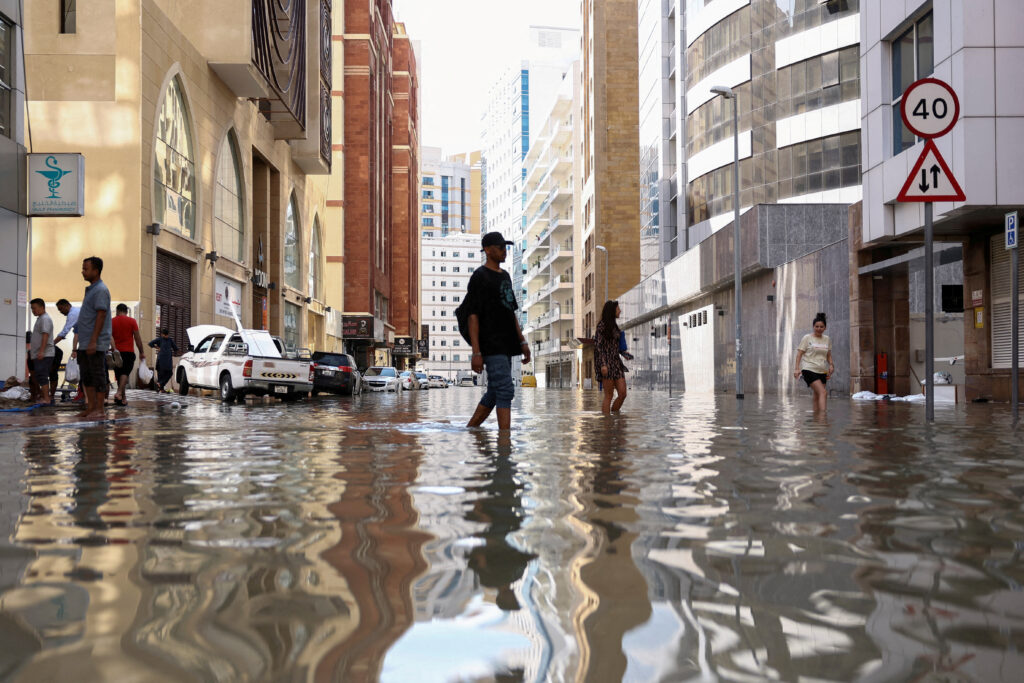 Poplave v Dubaju