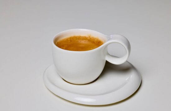 Trik za boljši okus kave: presenetilo vas bo, kaj svetujejo strokovnjaki