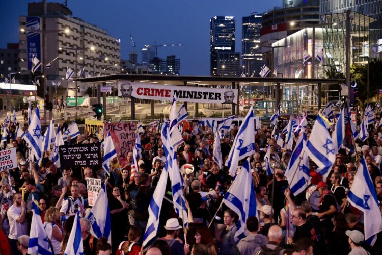 Protestniki v Tel Avivu