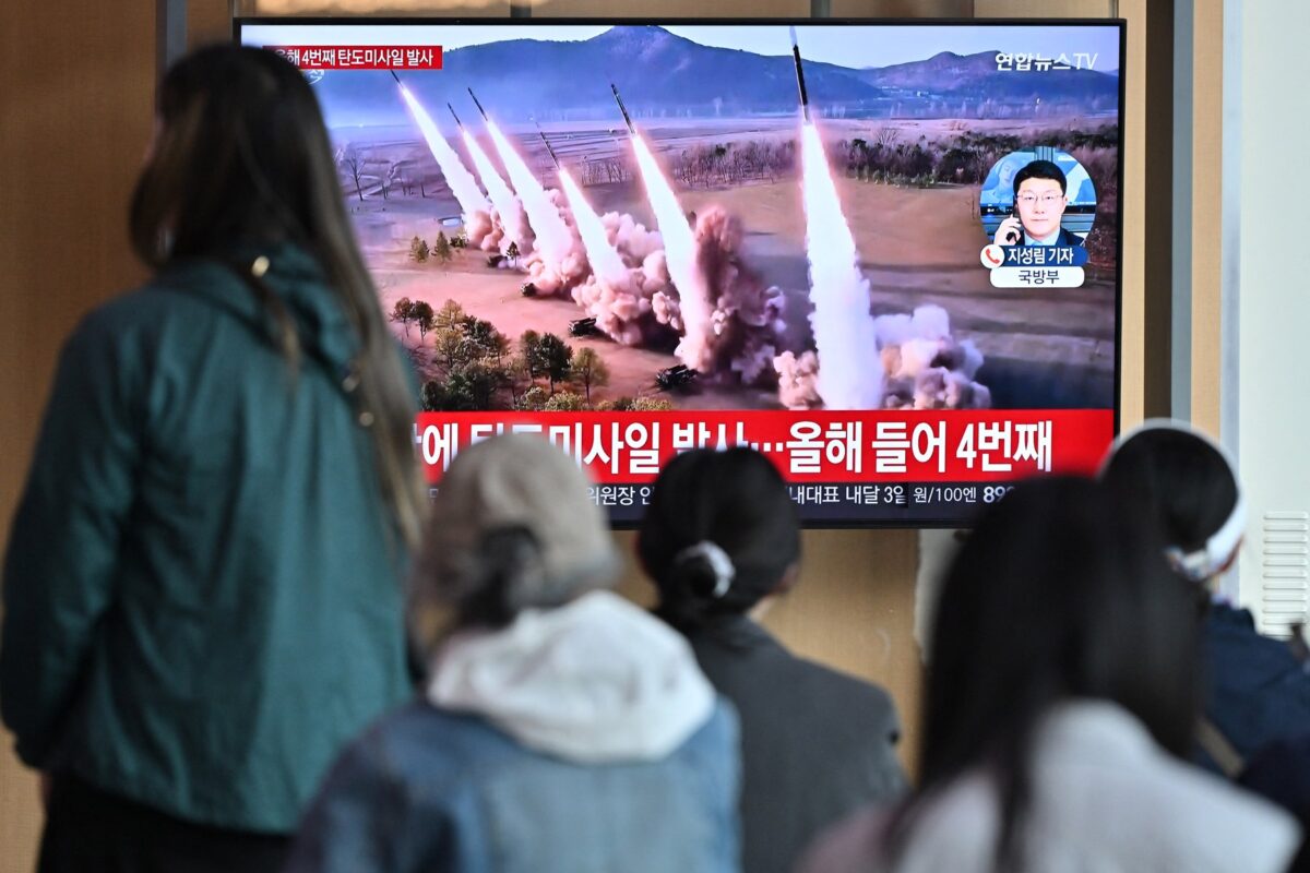 Severna Koreja znova izstrelila balistično raketo, padla je v Japonsko morje