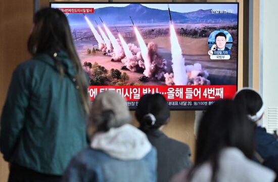 Severna Koreja znova izstrelila balistično raketo