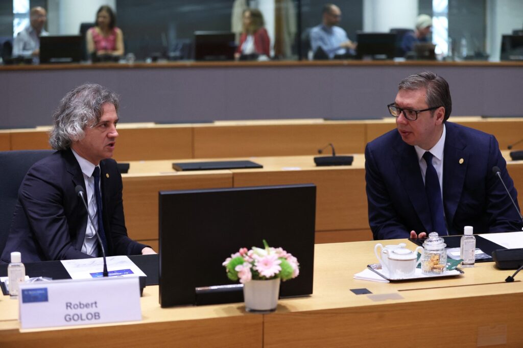 Golob in Vučić na zasedanju EU-Zahodni Balkan junija 2022
