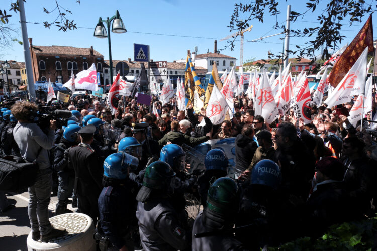 protest proti uvedbi vstopnine za Benetke