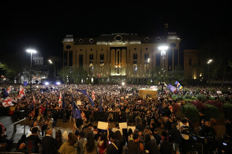 Protesti v Gruziji proti zakonu o tajnih agentih