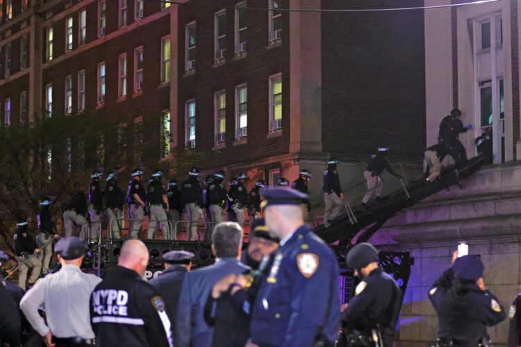Newyorška policija aretirala propalestinske protesnike na univerzi Columbia