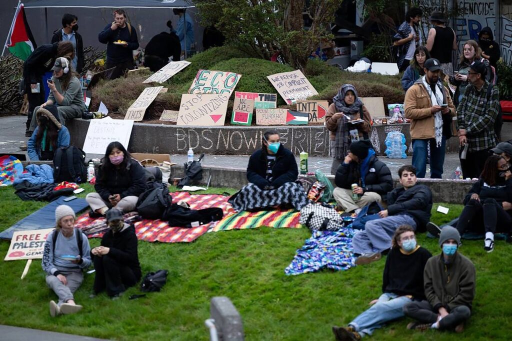 propalestinski protestniki na univerzi Cal Poly Humboldt