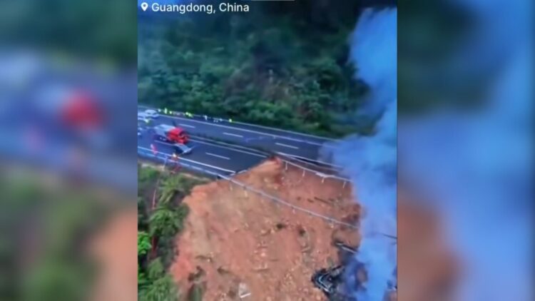 Po zrušitvi avtoceste na Kitajskem najmanj 19 mrtvih
