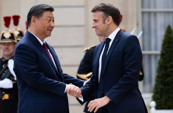Ši Džinping in Emmanuel Macron