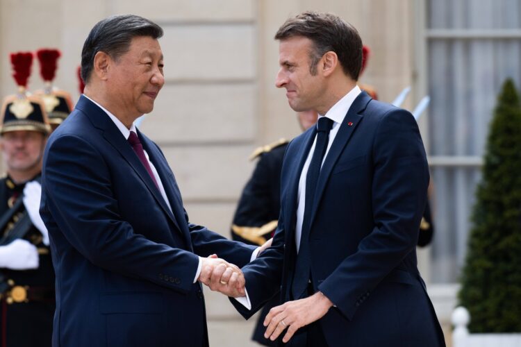 Ši Džinping in Emmanuel Macron