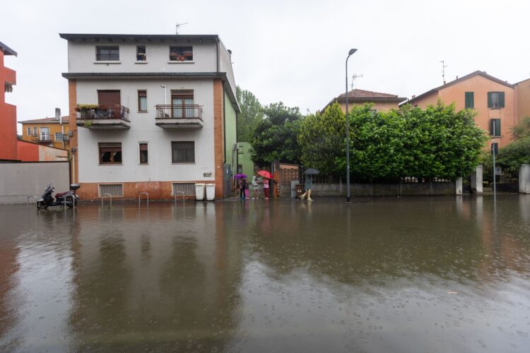 Poplavljene ulice v okolici Milana