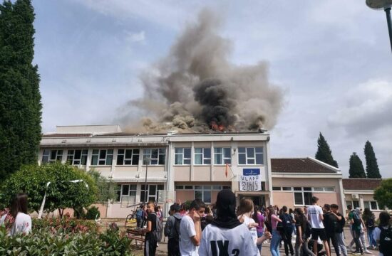 Požar v osnovni šoli v Podgorici.