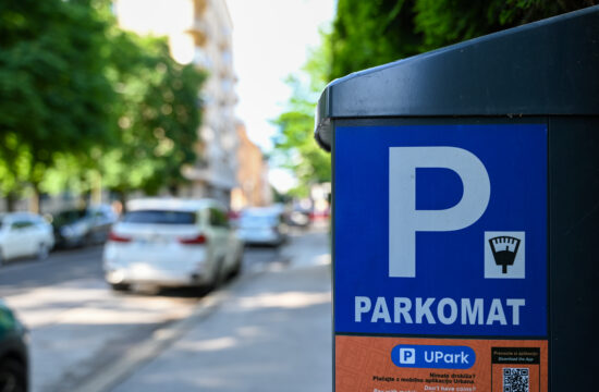 V Ljubljani postavili nove parkomate. Kje bo odslej parkiranje plačljivo?