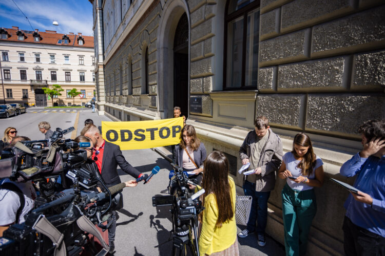 Nevladniki z zahtevami glede nadaljnjega upravljanja projekta Jek 2