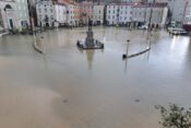 Poplavljen Tartinijev trg