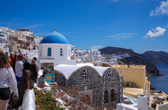 gneča na grškem otoku santorini