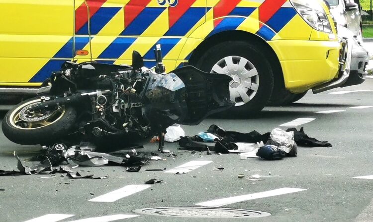 Prometna nesreča z motorjem v Ljubljani