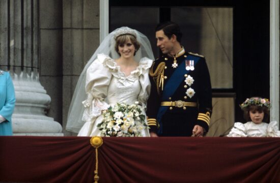 Po 43 letih razkrito, kaj je Charles na poroki rekel princesi Diani