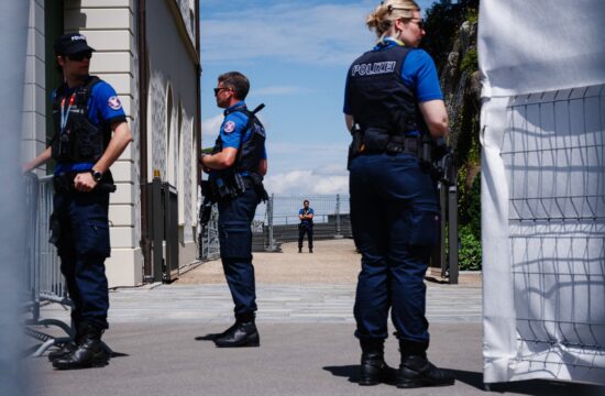 švicarska policija