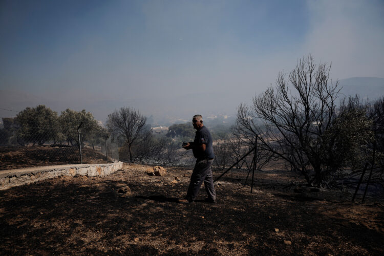 Gozdni požar v kraju Koropi v Grčiji