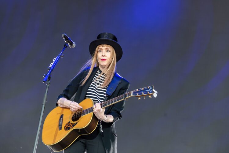 Suzanne Vega