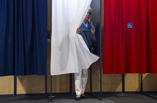 Prvi krog parlamentarnih volitev v Franciji