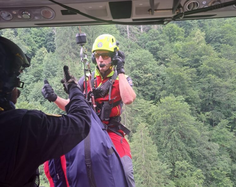 helikoptersko reševanje v gorah