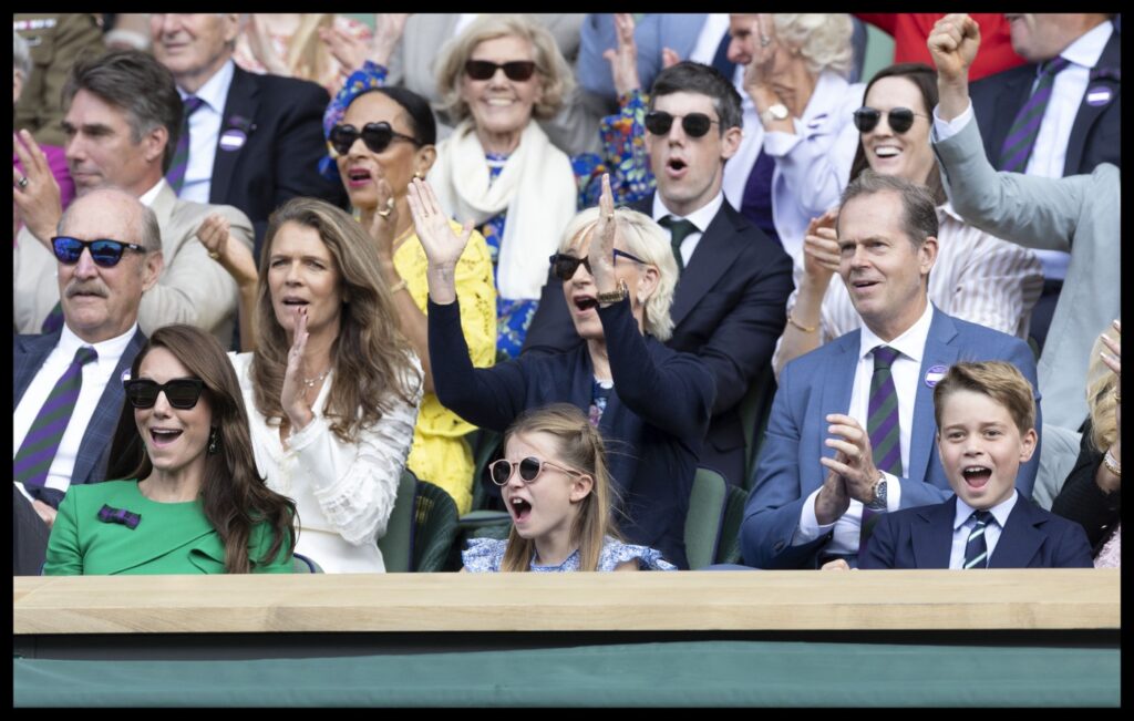Princesa Kate z otrokoma, princem Georgem in princeso Charlotte, na lanskoletnem finalnem dvoboju teniškega turnirja Wimbledon
