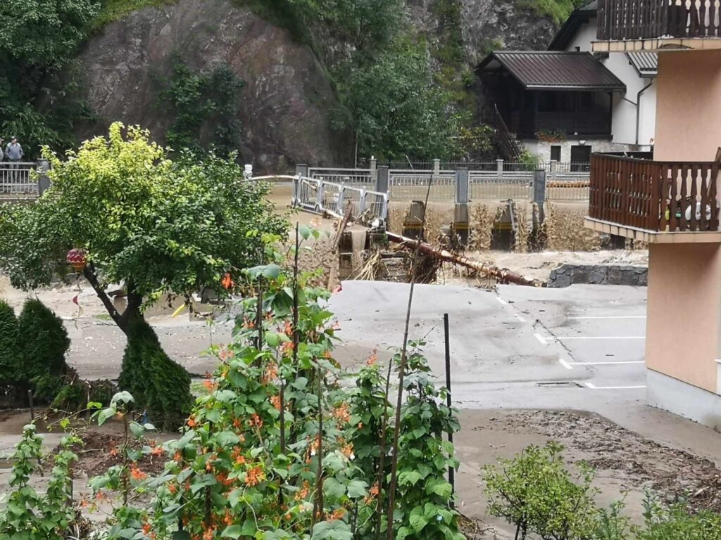 Meža v Črni, poplave 2023