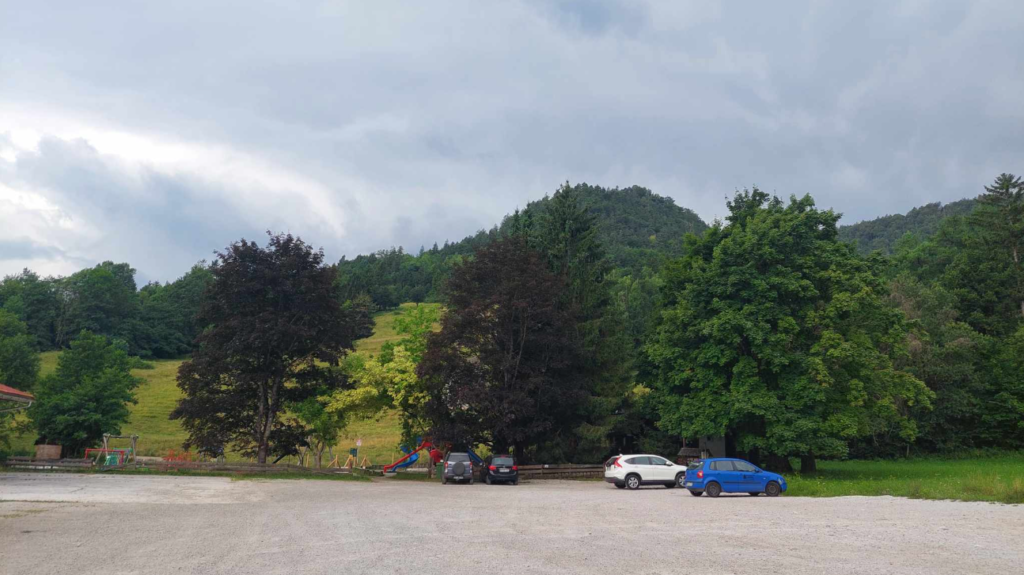 Parkirišče Krpin v Begunjah