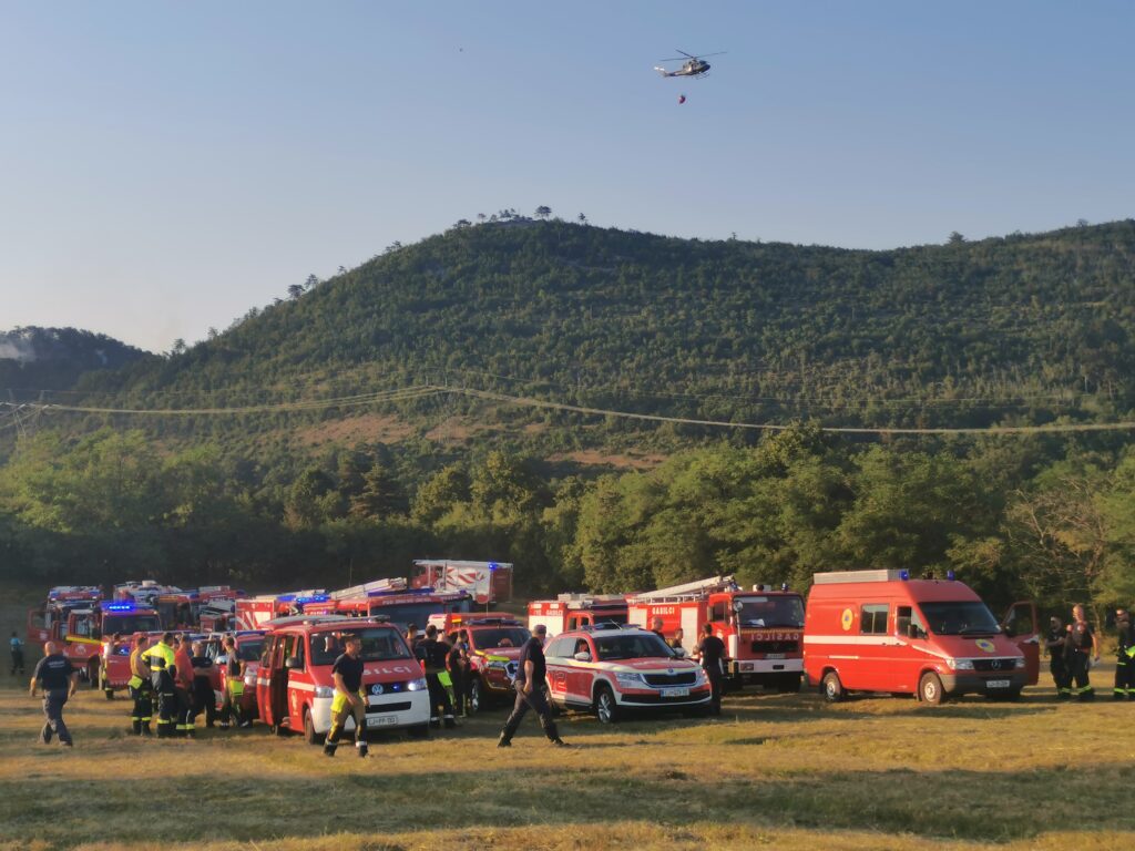 Gašenje požara na Krasu