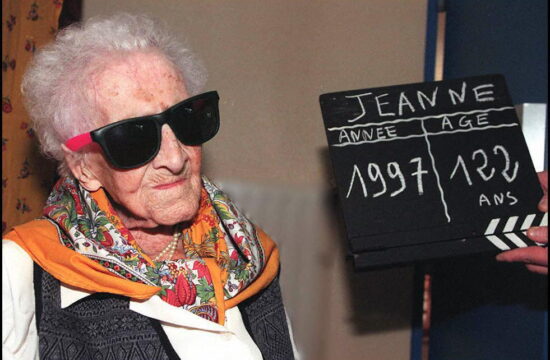 Kaj je jedla najstarejša ženska na svetu: na njenem meniju vsak dan tri živila
