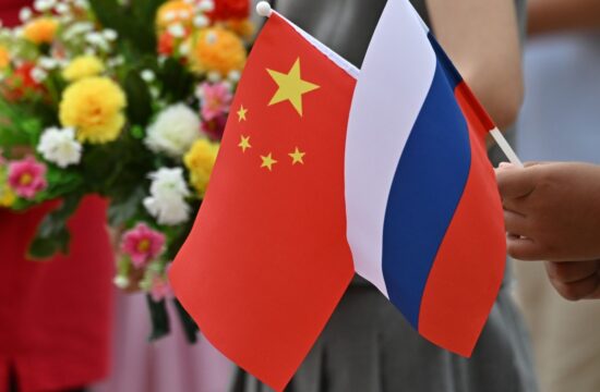 Kitajska in ruska zastava