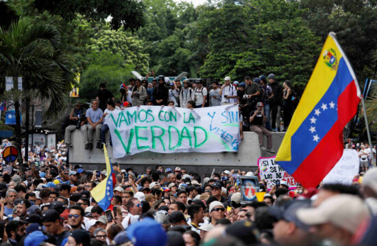 Protesti po zmagi Madura
