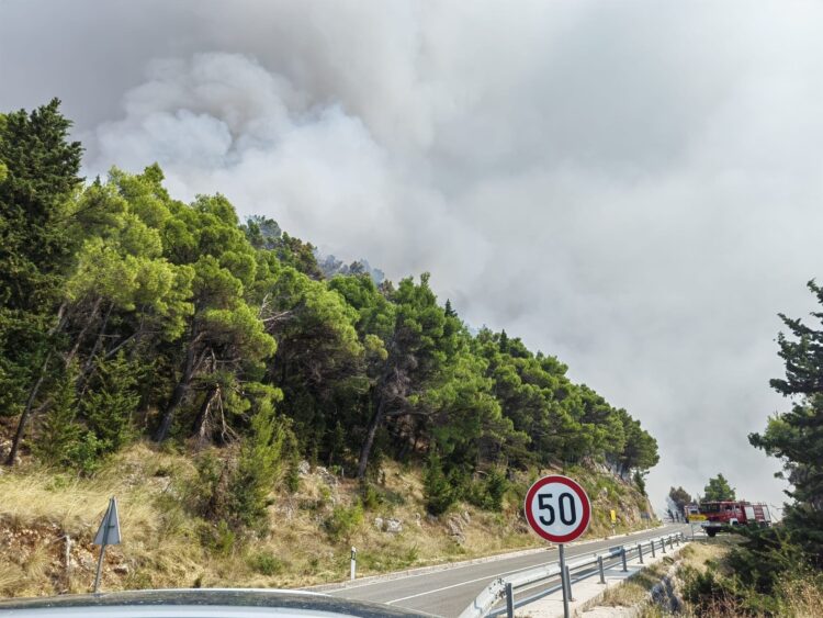 Izbruhnila sta še dva požara v Dalmaciji