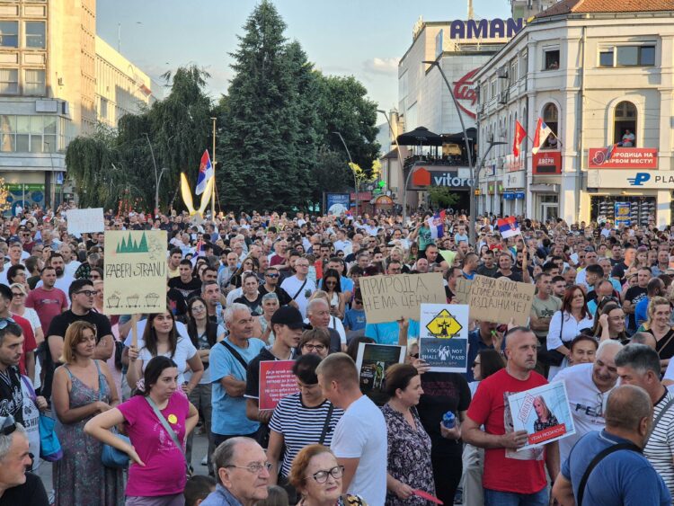 Protesti proti rudniku litija v Srbiji