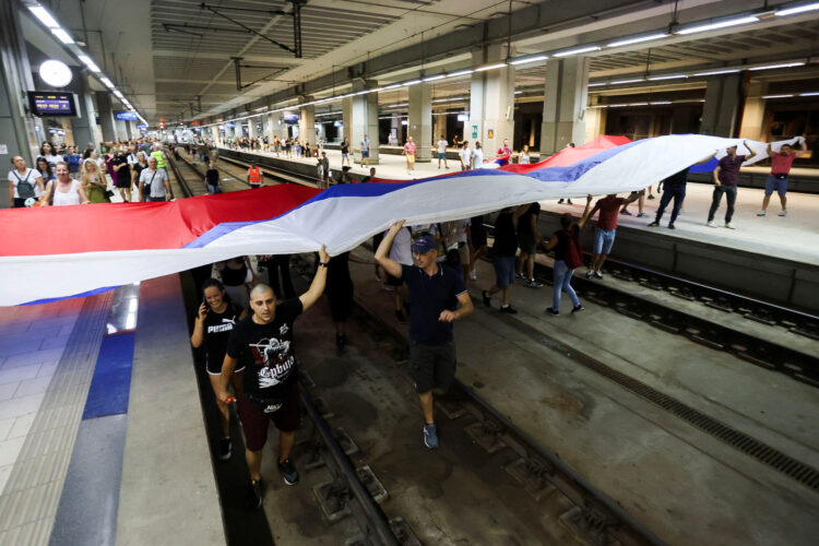 množični protesti proti pridobivanju litija v Srbiji