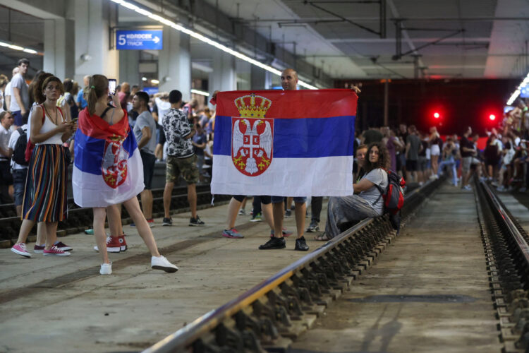 množični protesti proti pridobivanju litija v Srbiji