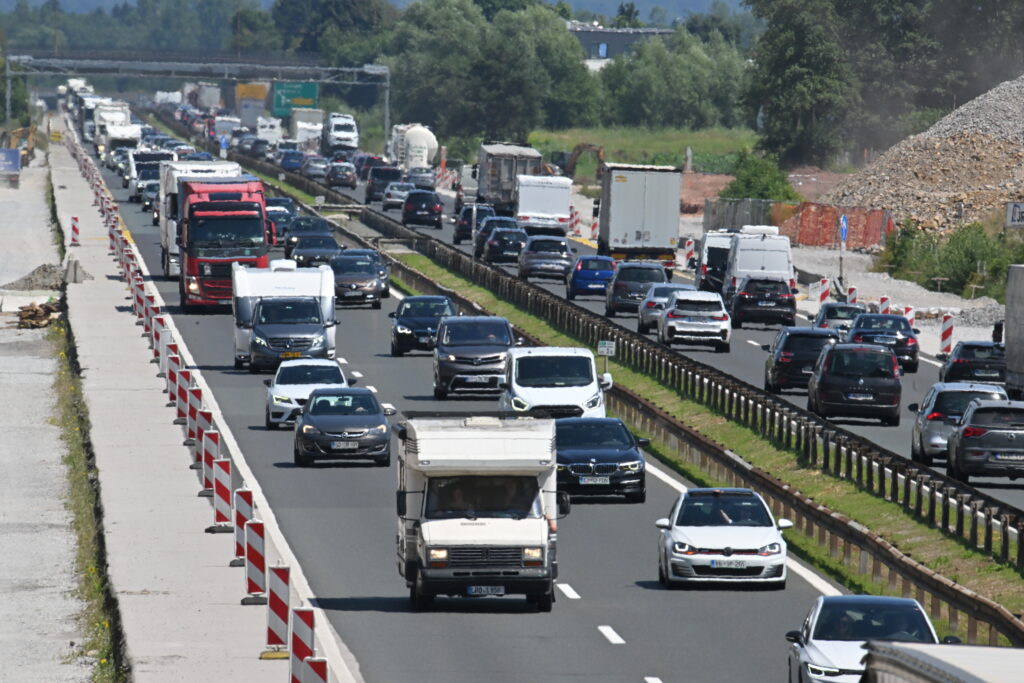 Gneča na primorski avtocesti