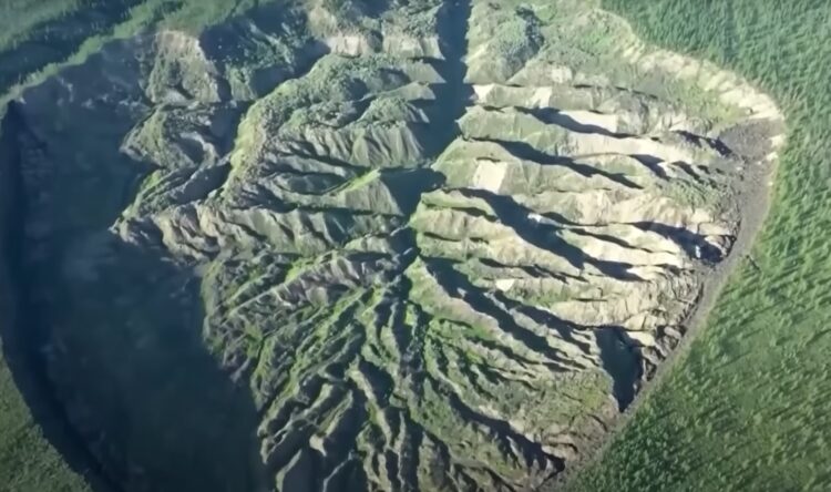 Krater Batagajka, Vrata Pekla, Rusija, Sibirija, podnebne spremembe, permafrost